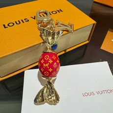 新款 LOUIS VUITTON新款 LV糖果🍬钥匙扣 包包挂件挂饰 钥匙扣 ☀本款 LV Sweets 包饰汲取童年欢 新款 LOUIS VUITTON新款 LV糖果🍬钥匙扣 包包挂件挂饰 钥匙扣 ☀本款 LV Sweets 包饰汲取童年欢