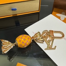 新款 LOUIS VUITTON新款 LV糖果🍬钥匙扣 包包挂件挂饰 钥匙扣 ☀本款 LV Sweets 包饰汲取童年欢 新款 LOUIS VUITTON新款 LV糖果🍬钥匙扣 包包挂件挂饰 钥匙扣 ☀本款 LV Sweets 包饰汲取童年欢