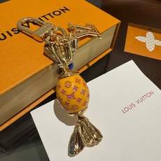 新款 LOUIS VUITTON新款 LV糖果🍬钥匙扣 包包挂件挂饰 钥匙扣 ☀本款 LV Sweets 包饰汲取童年欢 新款 LOUIS VUITTON新款 LV糖果🍬钥匙扣 包包挂件挂饰 钥匙扣 ☀本款 LV Sweets 包饰汲取童年欢