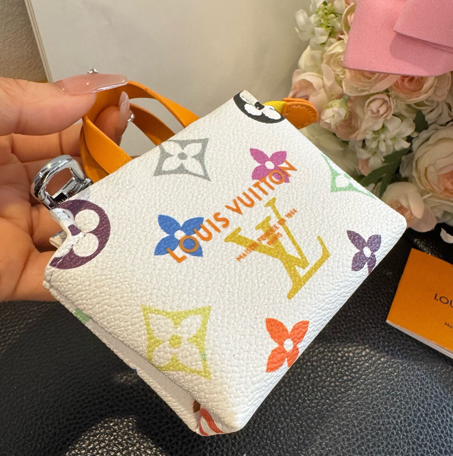 🔥Lv购物袋mini零钱包 👛耳机🎧包 ✨可装口红💄零钱等Mini小拎包，可挂包包上 腰带上 小巧精致💸潮流高档小包包