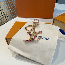 🔥LV村上隆钥匙扣包包挂饰 LV X TM LV ICONIC SUPERFLAT 钥匙扣 路易威登再度携手日本艺术家村 🔥LV村上隆钥匙扣包包挂饰 LV X TM LV ICONIC SUPERFLAT 钥匙扣 路易威登再度携手日本艺术家村