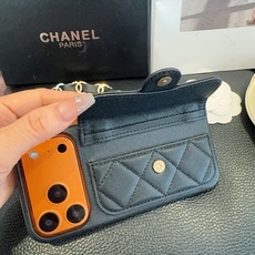 💃CHANEL💠香奈儿火爆时尚圈的手机壳 专柜同款双C链条⛓️手腕带,鱼子酱皮菱格车线翻盖插卡,时尚潮流必备💃 型号:为 💃CHANEL💠香奈儿火爆时尚圈的手机壳 专柜同款双C链条⛓️手腕带,鱼子酱皮菱格车线翻盖插卡,时尚潮流必备💃 型号:为