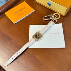 新款 LOUIS VUITTON新款 LV WATCH 手表⌚钥匙扣 包饰与钥匙扣 包挂钥匙扣包包挂饰 ☀ 本款 LV 新款 LOUIS VUITTON新款 LV WATCH 手表⌚钥匙扣 包饰与钥匙扣 包挂钥匙扣包包挂饰 ☀ 本款 LV