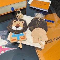 ❗新品❗Lv钥匙扣 灵动狮子🦁️挂饰 独家原单 LOUIS VUITTON 新款 老花狮子🦁钥匙扣 包包挂件 身子 尾 ❗新品❗Lv钥匙扣 灵动狮子🦁️挂饰 独家原单 LOUIS VUITTON 新款 老花狮子🦁钥匙扣 包包挂件 身子 尾