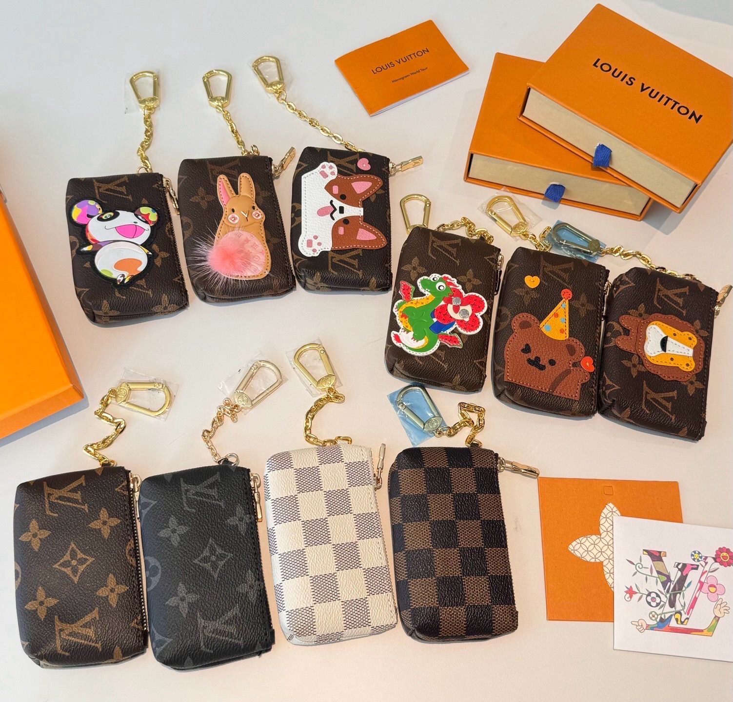 LV村上隆合作款熊猫零钱包卡包 挂饰☀️Louis Vuitton 路易威登lv钥匙扣钥匙包卡包PU材质 原版logo 