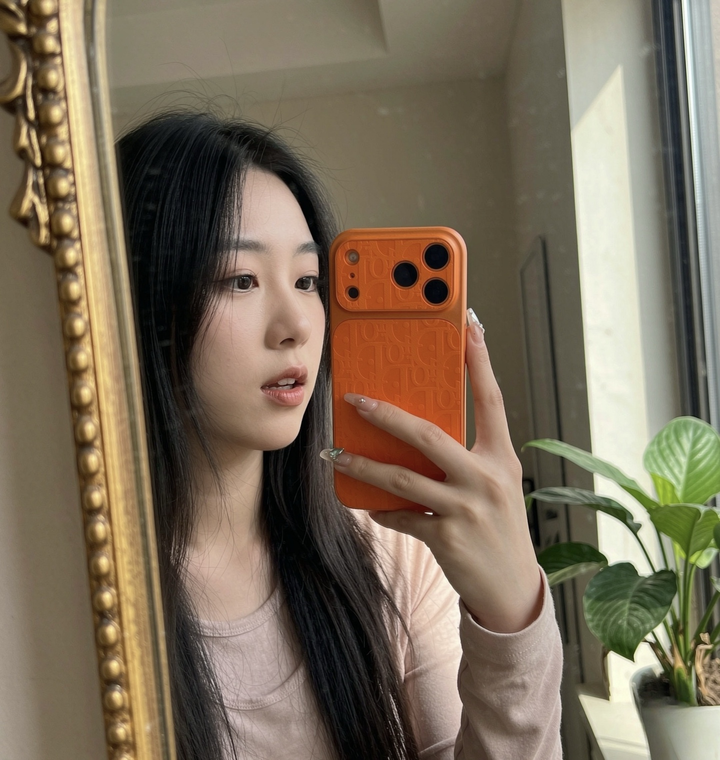 🔥Dior压花iPhone手机壳  官网原版皮➕原版素材，经典高端[强] 型号：为了不出现报错型号，请打开本机查看手机设