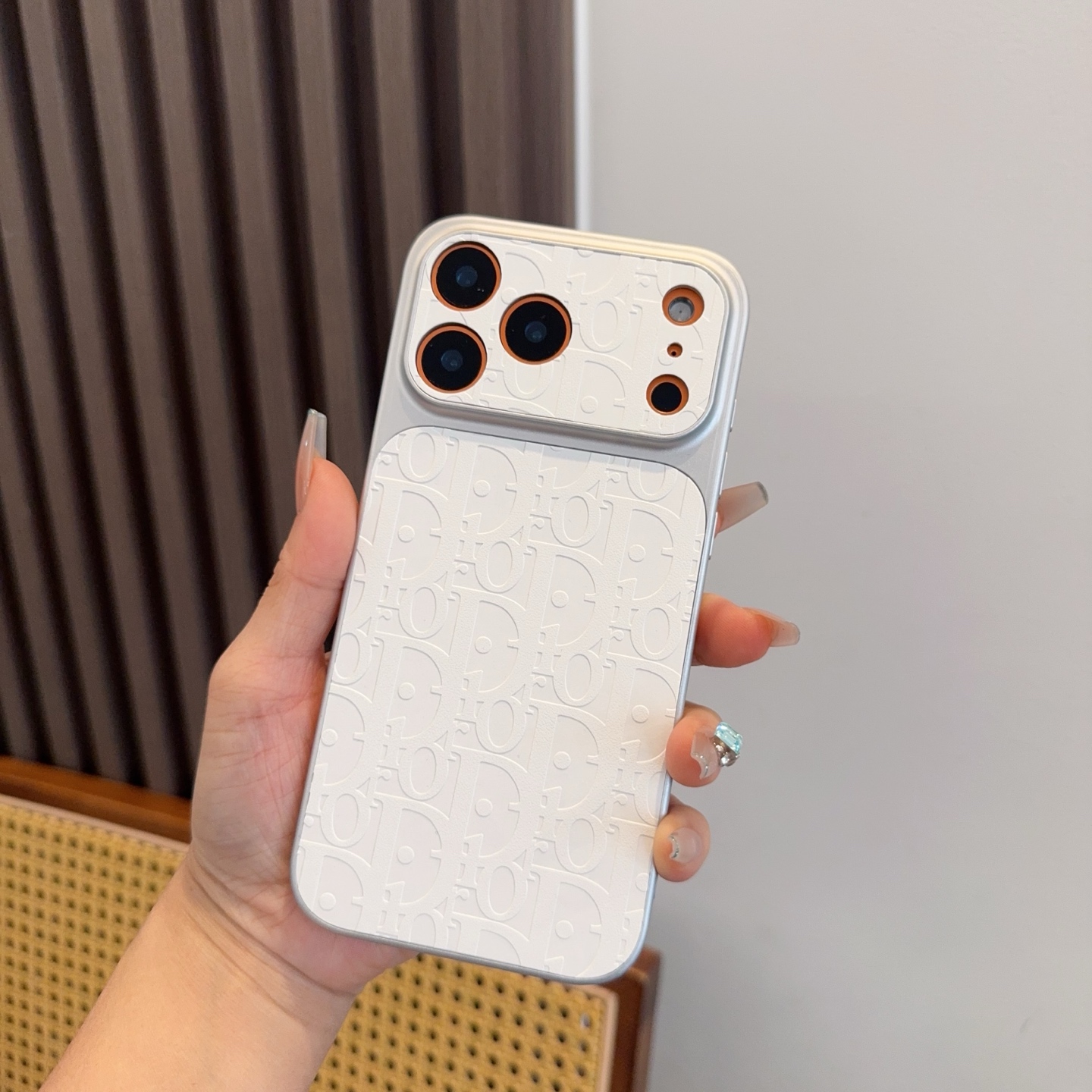 🔥Dior压花iPhone手机壳  官网原版皮➕原版素材，经典高端[强] 型号：为了不出现报错型号，请打开本机查看手机设