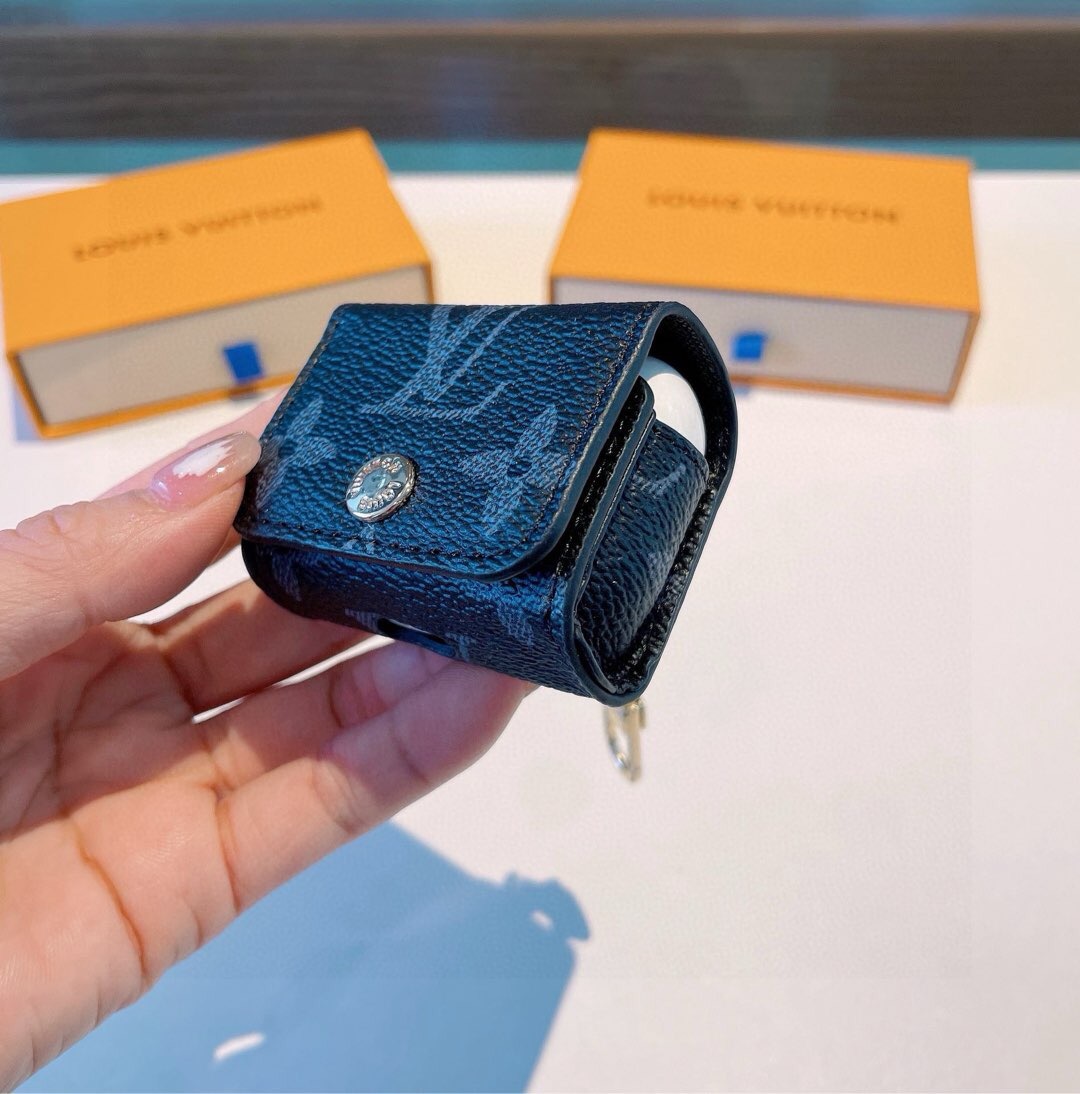 🔥LV耳机包 经典老花原皮耳机套，钥匙扣包包挂件，一举两得！ AirPods 1/2 AirPods 3/ Pro