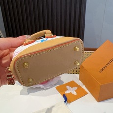 ❗爆款🔥路易威登LOUIS VUITTON 新款 老花&白三彩mini包包贝壳包 LV包包挂饰,钥匙扣,零钱包,耳机包 ❗爆款🔥路易威登LOUIS VUITTON 新款 老花&白三彩mini包包贝壳包 LV包包挂饰,钥匙扣,零钱包,耳机包