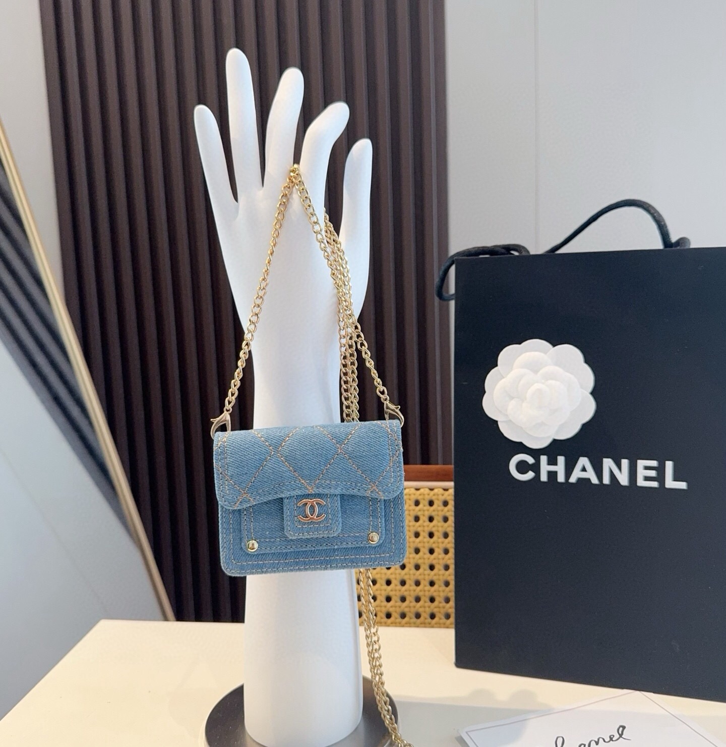 ❤️香奈儿CHANEL官网新款mini斜挎包包 零钱包👛搭配链条 可拆卸❤️可放耳机 纸巾 口红💄 钥匙 等小物件  尺