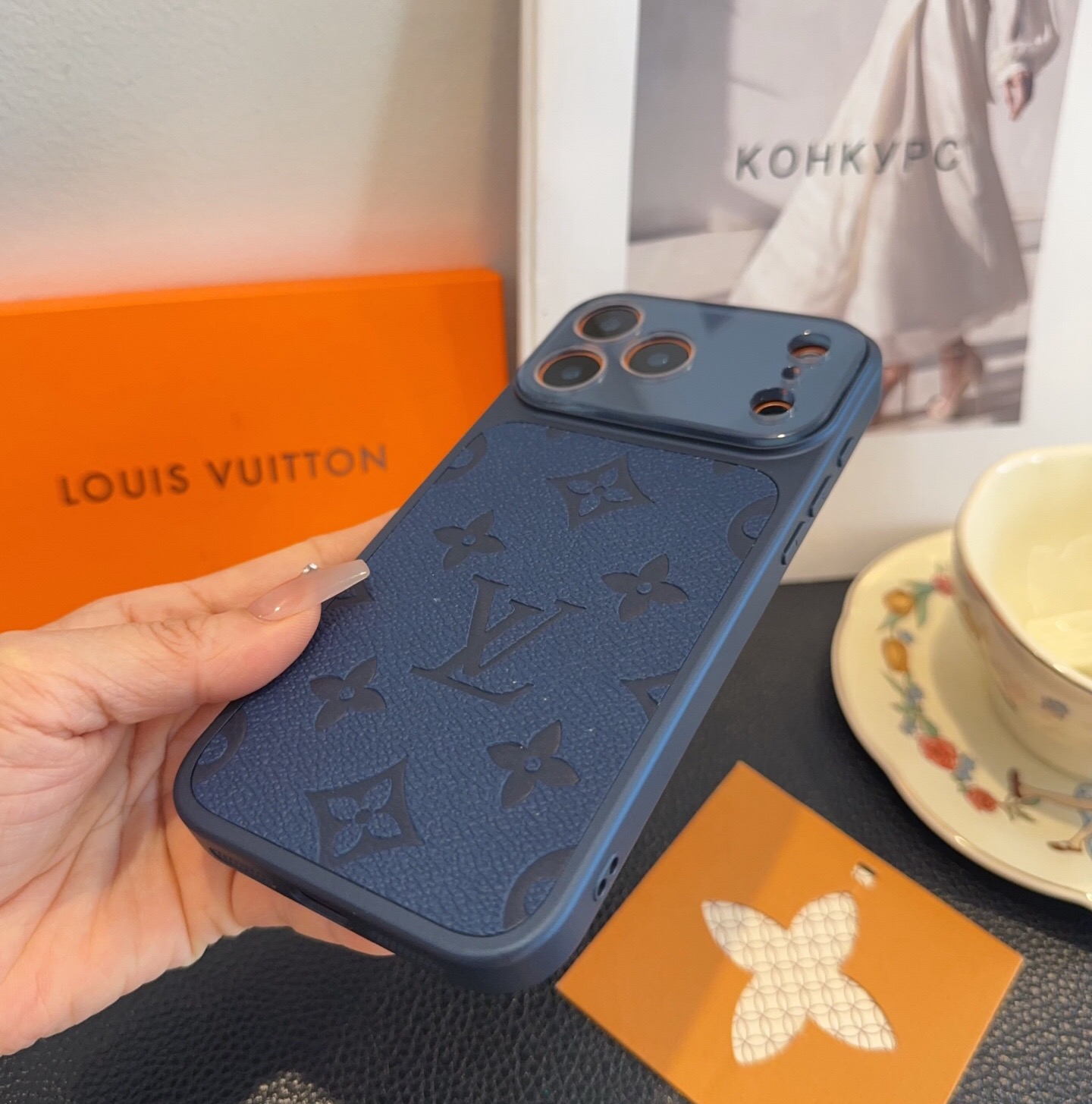 星宇橙秒变摄像头 Lv手机壳 型号:为了不出现报错型号,请打开本机查看手机设置显示的型号⚠️⚠️⚠️ iPhone17 星宇橙秒变摄像头 Lv手机壳 型号:为了不出现报错型号,请打开本机查看手机设置显示的型号⚠️⚠️⚠️ iPhone17
