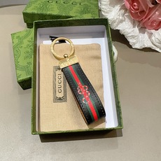 🔥爆款推荐 古驰Gucci钥匙扣 车钥匙挂件包包挂饰 DauPhine Dragonne 钥匙扣彰显金属匠艺与品牌经典 🔥爆款推荐 古驰Gucci钥匙扣 车钥匙挂件包包挂饰 DauPhine Dragonne 钥匙扣彰显金属匠艺与品牌经典
