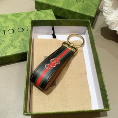 🔥爆款推荐 古驰Gucci钥匙扣 车钥匙挂件包包挂饰 DauPhine Dragonne 钥匙扣彰显金属匠艺与品牌经典 🔥爆款推荐 古驰Gucci钥匙扣 车钥匙挂件包包挂饰 DauPhine Dragonne 钥匙扣彰显金属匠艺与品牌经典