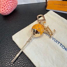 新款 LOUIS VUITTON新款 LV糖果🍬钥匙扣 包包挂件挂饰 钥匙扣 ☀本款 LV Sweets 包饰汲取童年欢 新款 LOUIS VUITTON新款 LV糖果🍬钥匙扣 包包挂件挂饰 钥匙扣 ☀本款 LV Sweets 包饰汲取童年欢
