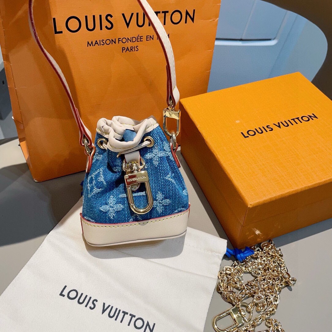 配链条❗️新品❗️ MICRO NOE 包饰 斜挎mini包包钥匙扣 Louis Vuitton 路易威登lv迷你牛仔水