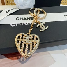 🔥CHANEL香奈儿爱心❤️算盘钥匙扣挂件 ~包包挂饰 车钥匙挂件 精巧算盘珠点缀爱心设计,经典菱格纹搭配双C标志,奢华 🔥CHANEL香奈儿爱心❤️算盘钥匙扣挂件 ~包包挂饰 车钥匙挂件 精巧算盘珠点缀爱心设计,经典菱格纹搭配双C标志,奢华