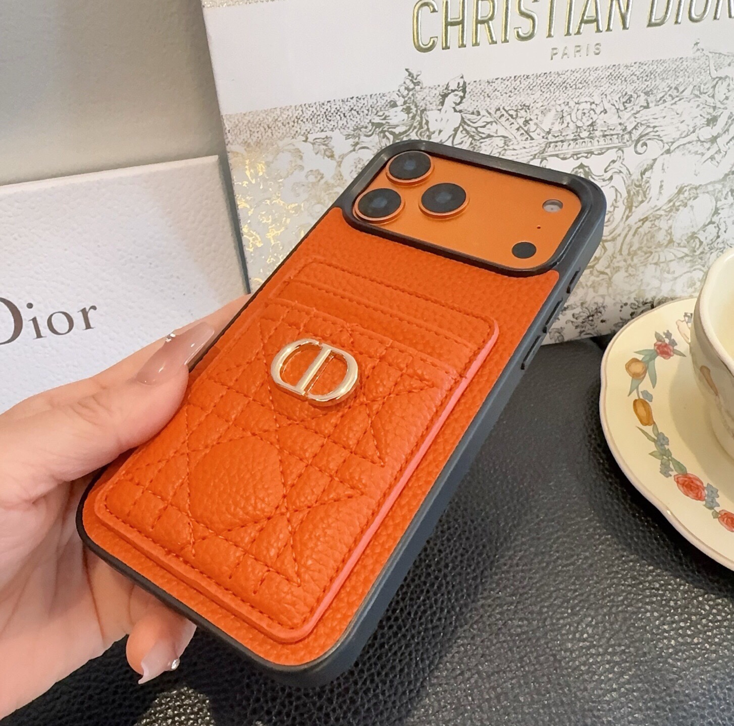🔥Dior迪奥插卡手机壳 全包手机壳 型号：为了不出现报错型号，请打开本机查看手机设置显示的型号⚠️⚠️⚠️ iPhon