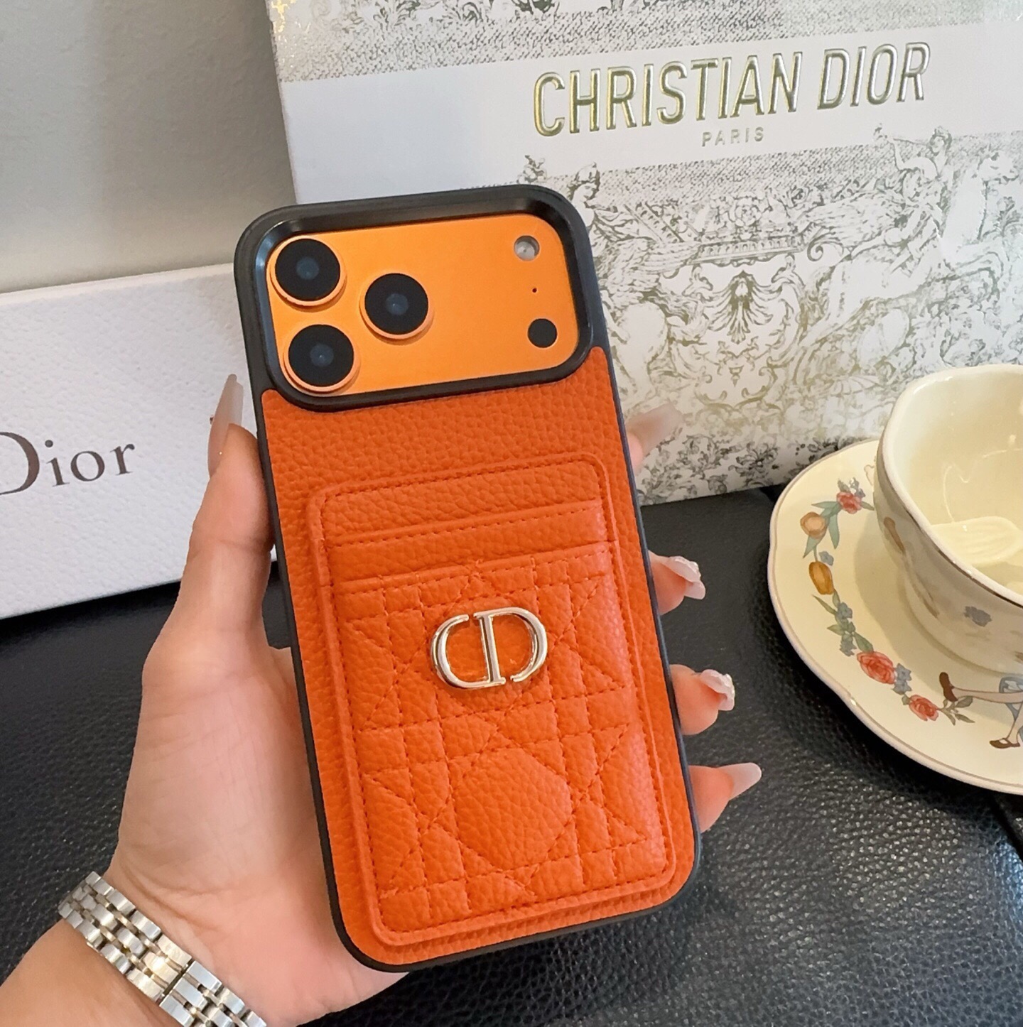 🔥Dior迪奥插卡手机壳 全包手机壳 型号：为了不出现报错型号，请打开本机查看手机设置显示的型号⚠️⚠️⚠️ iPhon