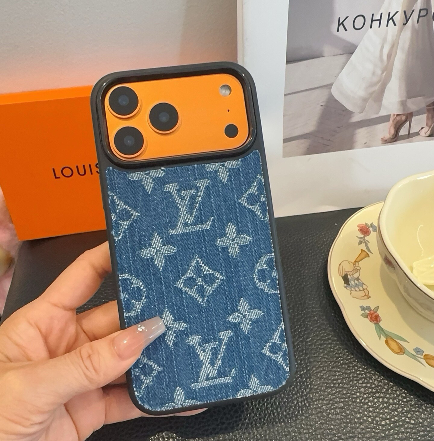 [色]新款来袭lv手机壳  Louis Vuitton大孔 牛仔料磁吸大花小花 独立按键内贴绒布磁吸手机壳[烟花][烟花