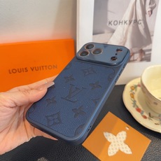 星宇橙秒变摄像头 Lv手机壳 型号:为了不出现报错型号,请打开本机查看手机设置显示的型号⚠️⚠️⚠️ iPhone17 星宇橙秒变摄像头 Lv手机壳 型号:为了不出现报错型号,请打开本机查看手机设置显示的型号⚠️⚠️⚠️ iPhone17