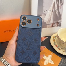 星宇橙秒变摄像头 Lv手机壳 型号:为了不出现报错型号,请打开本机查看手机设置显示的型号⚠️⚠️⚠️ iPhone17 星宇橙秒变摄像头 Lv手机壳 型号:为了不出现报错型号,请打开本机查看手机设置显示的型号⚠️⚠️⚠️ iPhone17