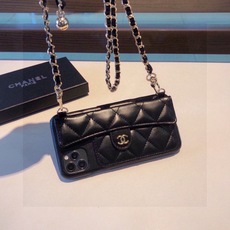 💃CHANEL💠香奈儿火爆时尚圈的手机壳 专柜同款⛓链条小金球可调节链条长度 型号:为了不出现报错型号,请打开本机查看手 💃CHANEL💠香奈儿火爆时尚圈的手机壳 专柜同款⛓链条小金球可调节链条长度 型号:为了不出现报错型号,请打开本机查看手