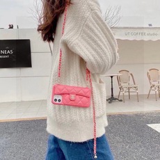 💃CHANEL💠香奈儿火爆时尚圈的手机壳 专柜同款⛓链条小金球可调节链条长度 型号:为了不出现报错型号,请打开本机查看手 💃CHANEL💠香奈儿火爆时尚圈的手机壳 专柜同款⛓链条小金球可调节链条长度 型号:为了不出现报错型号,请打开本机查看手