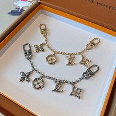 LV钥匙扣 包饰 包包挂件 金色&银色 M01188 SPring Street Chain 包饰将 Monogram LV钥匙扣 包饰 包包挂件 金色&银色 M01188 SPring Street Chain 包饰将 Monogram