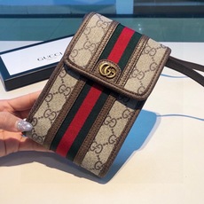🔥Gucci 手机包包 OPhidia系列 一个男女可用的手机包 生活出门不需要带现金的时代,这个包完全可以满足你日常使 🔥Gucci 手机包包 OPhidia系列 一个男女可用的手机包 生活出门不需要带现金的时代,这个包完全可以满足你日常使
