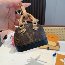 ❗爆款🔥路易威登LOUIS VUITTON 新款 老花&白三彩mini包包贝壳包 LV包包挂饰,钥匙扣,零钱包,耳机包 ❗爆款🔥路易威登LOUIS VUITTON 新款 老花&白三彩mini包包贝壳包 LV包包挂饰,钥匙扣,零钱包,耳机包