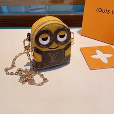 ❗原单货 ☀ LOUIS VUITTON 小黄人链条斜挎小包,mini包包 可装银行卡💄蓝牙耳机…钥匙扣零钱包 耳机包 ❗原单货 ☀ LOUIS VUITTON 小黄人链条斜挎小包,mini包包 可装银行卡💄蓝牙耳机…钥匙扣零钱包 耳机包