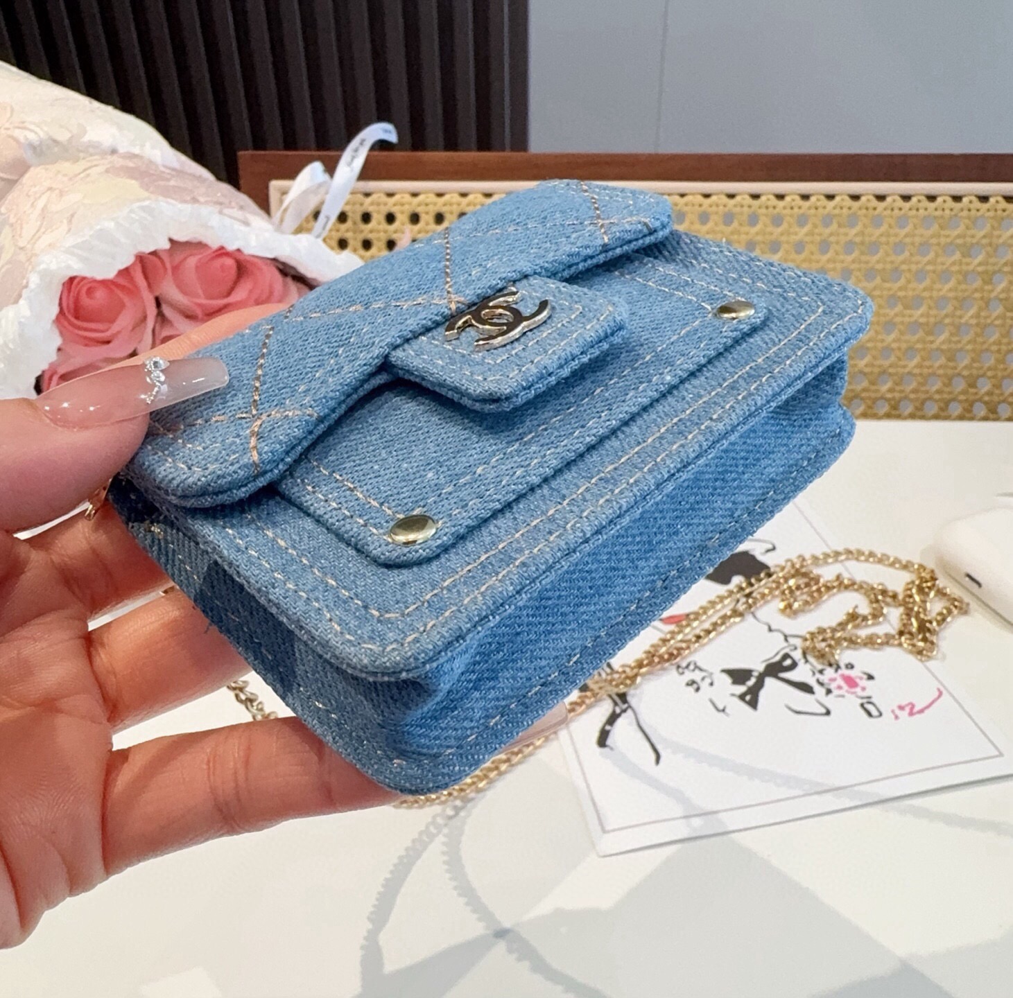 ❤️香奈儿CHANEL官网新款mini斜挎包包 零钱包👛搭配链条 可拆卸❤️可放耳机 纸巾 口红💄 钥匙 等小物件  尺