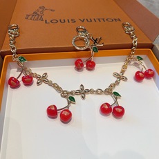 多颗🍒包链 LV X TM CERISE 多颗樱桃🍒链条包饰包包挂链 LV 钥匙扣 x TM LV Cerise链条 多颗🍒包链 LV X TM CERISE 多颗樱桃🍒链条包饰包包挂链 LV 钥匙扣 x TM LV Cerise链条