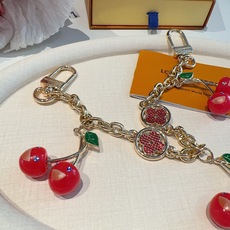 LV X TM 樱桃🍒包挂包链 原单货 Lv钥匙扣包饰包包挂件 Louis Vuitton 路易威登 樱桃🍒钥匙扣包链 LV X TM 樱桃🍒包挂包链 原单货 Lv钥匙扣包饰包包挂件 Louis Vuitton 路易威登 樱桃🍒钥匙扣包链