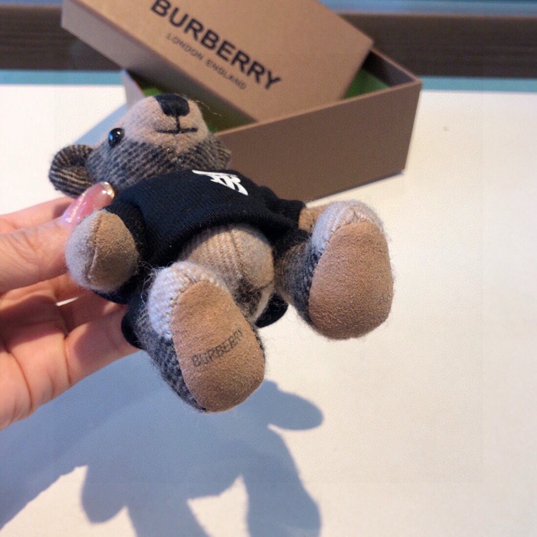 Burberry代工厂小熊🐻挂件，巴宝莉🐻卫衣泰迪熊钥匙扣挂件  温柔到心里🥰  准备已久、精致自留 ！ 内部填充物与专