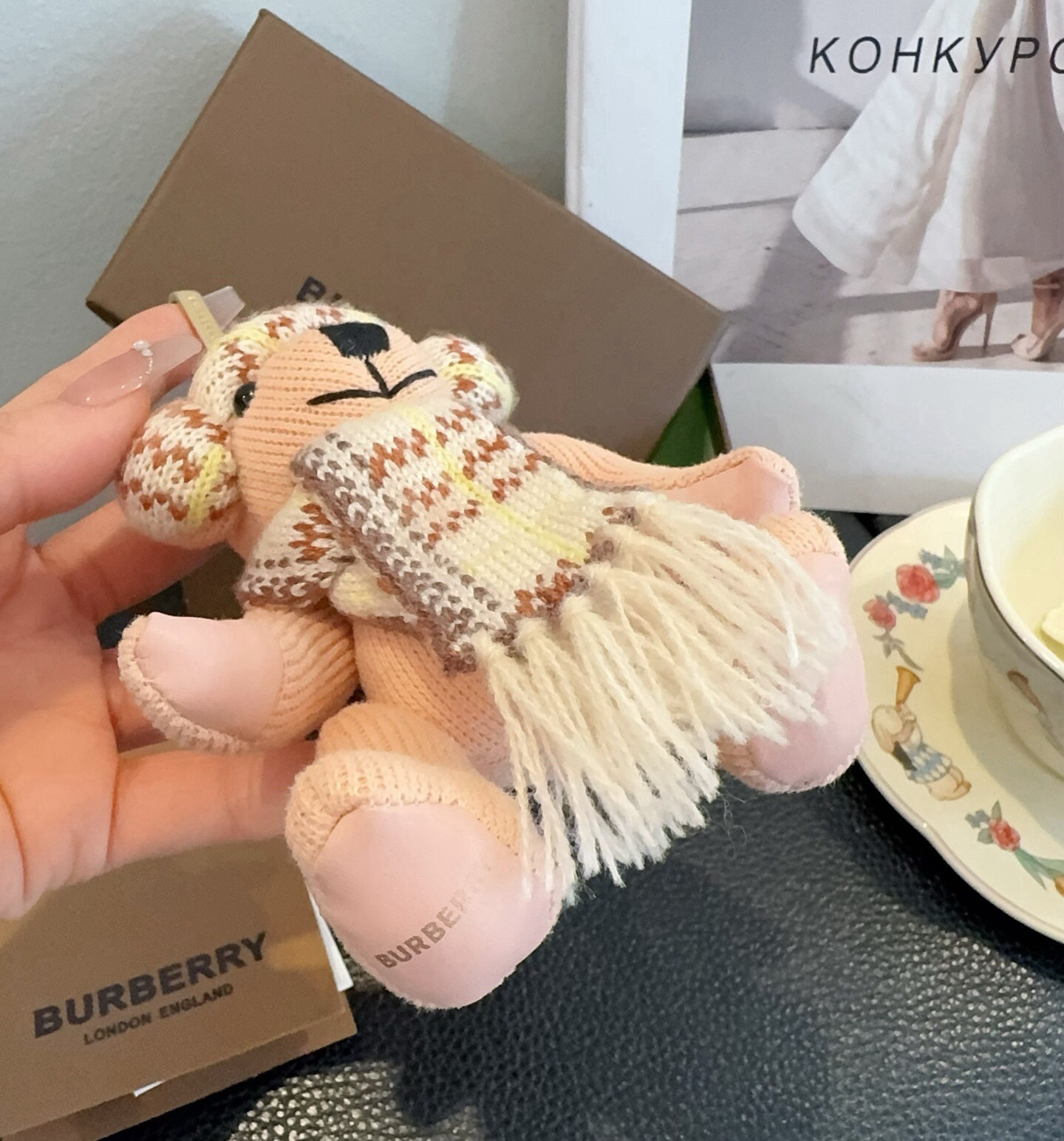 🔥Burberry代工厂小熊🐻挂件，巴宝莉🐻围巾🧣泰迪熊钥匙扣包饰挂件  温柔到心里🥰  准备已久、精致自留 ！ 内部填
