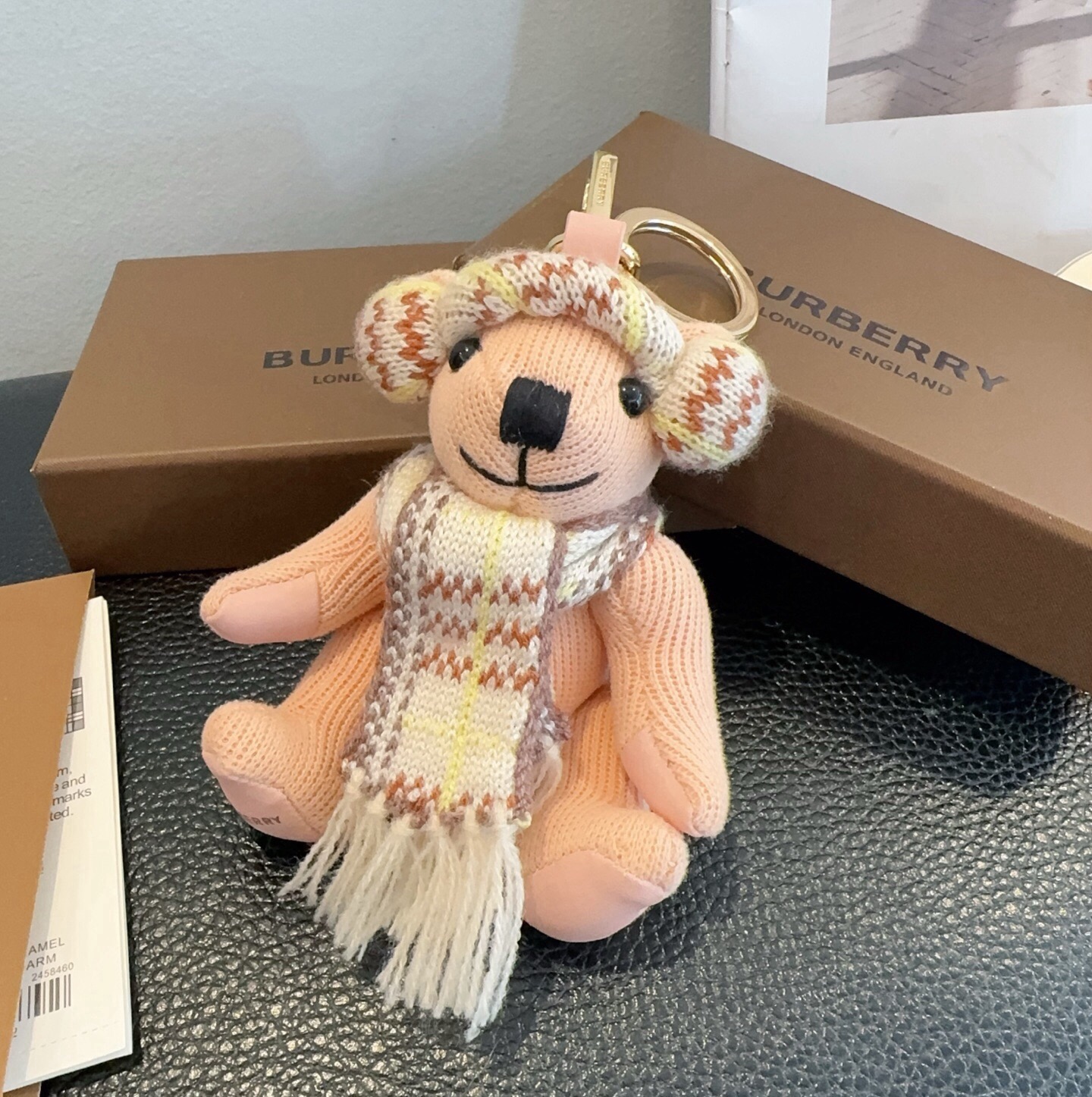 🔥Burberry代工厂小熊🐻挂件，巴宝莉🐻围巾🧣泰迪熊钥匙扣包饰挂件  温柔到心里🥰  准备已久、精致自留 ！ 内部填