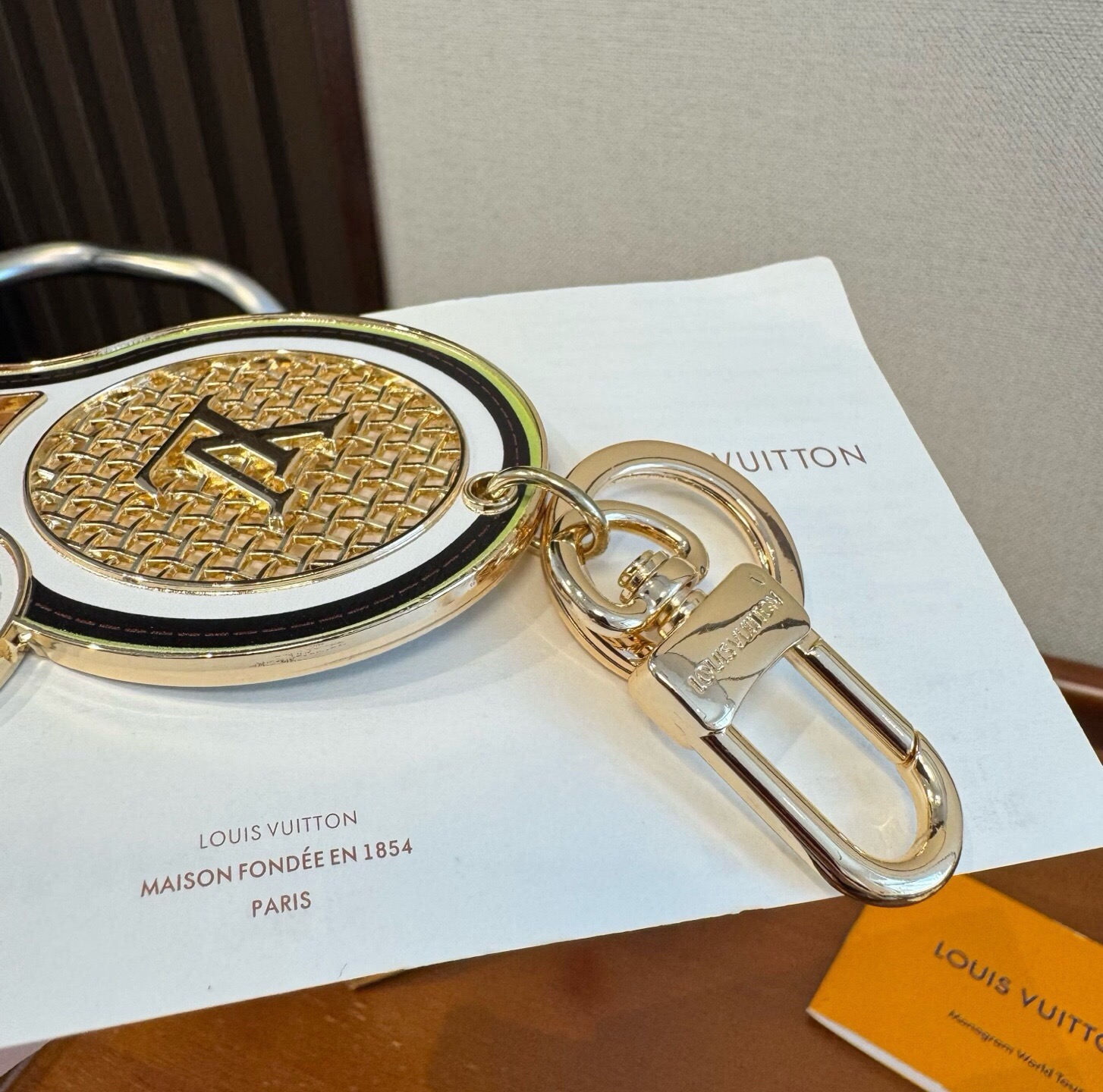 🔥M03925新款 LOUIS VUITTON LV 钥匙扣 TENNIS RACKET 包饰与钥匙扣 网球拍 包挂钥 🔥M03925新款 LOUIS VUITTON LV 钥匙扣 TENNIS RACKET 包饰与钥匙扣 网球拍 包挂钥