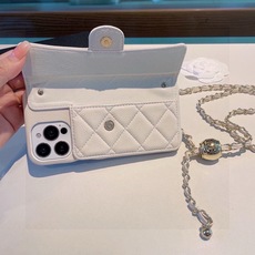 💃CHANEL💠香奈儿火爆时尚圈的手机壳 专柜同款⛓链条双C小金球可调节链条长度 鱼子酱皮菱格车线翻盖插卡,时尚潮流必备 💃CHANEL💠香奈儿火爆时尚圈的手机壳 专柜同款⛓链条双C小金球可调节链条长度 鱼子酱皮菱格车线翻盖插卡,时尚潮流必备