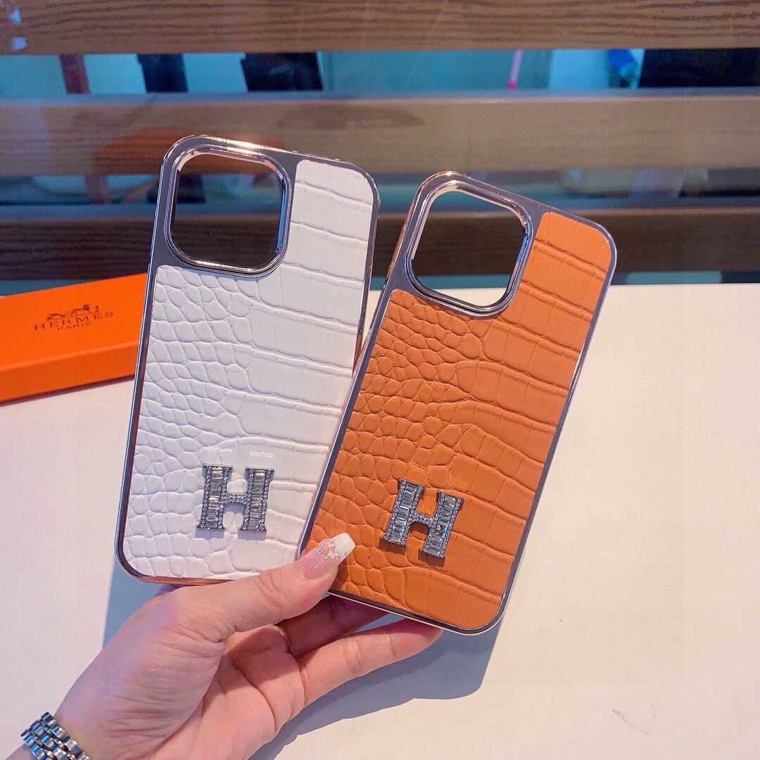✨爆款上架✨爱马仕🐎-HERMES鳄鱼纹H手机壳🛍️🛍️全包包边壳 型号：为了不出现报错型号，请打开本机查看手机设置显示