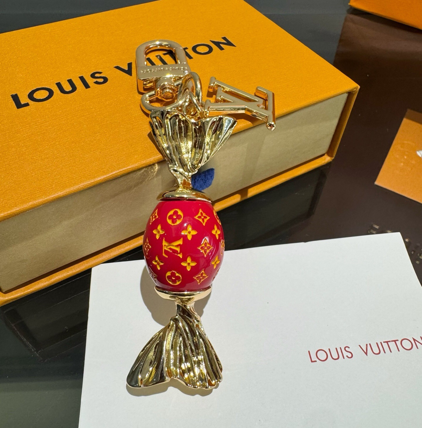 新款 LOUIS VUITTON新款 LV糖果🍬钥匙扣 包包挂件挂饰 钥匙扣 ☀本款 LV Sweets 包饰汲取童年欢 新款 LOUIS VUITTON新款 LV糖果🍬钥匙扣 包包挂件挂饰 钥匙扣 ☀本款 LV Sweets 包饰汲取童年欢