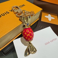 新款 LOUIS VUITTON新款 LV糖果🍬钥匙扣 包包挂件挂饰 钥匙扣 ☀本款 LV Sweets 包饰汲取童年欢 新款 LOUIS VUITTON新款 LV糖果🍬钥匙扣 包包挂件挂饰 钥匙扣 ☀本款 LV Sweets 包饰汲取童年欢