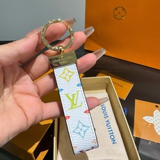 🔥LV 钥匙扣车钥匙扣经典老花/黑格,咖格/白彩/Monogram 帆布不仅精美,而且经久耐用, 是 Dragonne 🔥LV 钥匙扣车钥匙扣经典老花/黑格,咖格/白彩/Monogram 帆布不仅精美,而且经久耐用, 是 Dragonne