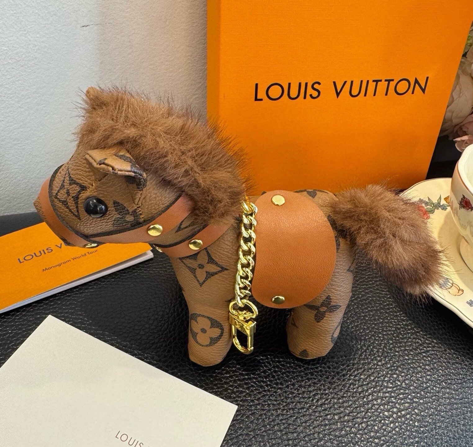 LV钥匙扣老花包包挂件 马上有钱小马🐎挂饰