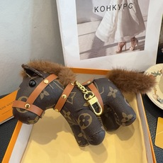 LV钥匙扣老花包包挂件 马上有钱小马🐎挂饰 LV钥匙扣老花包包挂件 马上有钱小马🐎挂饰