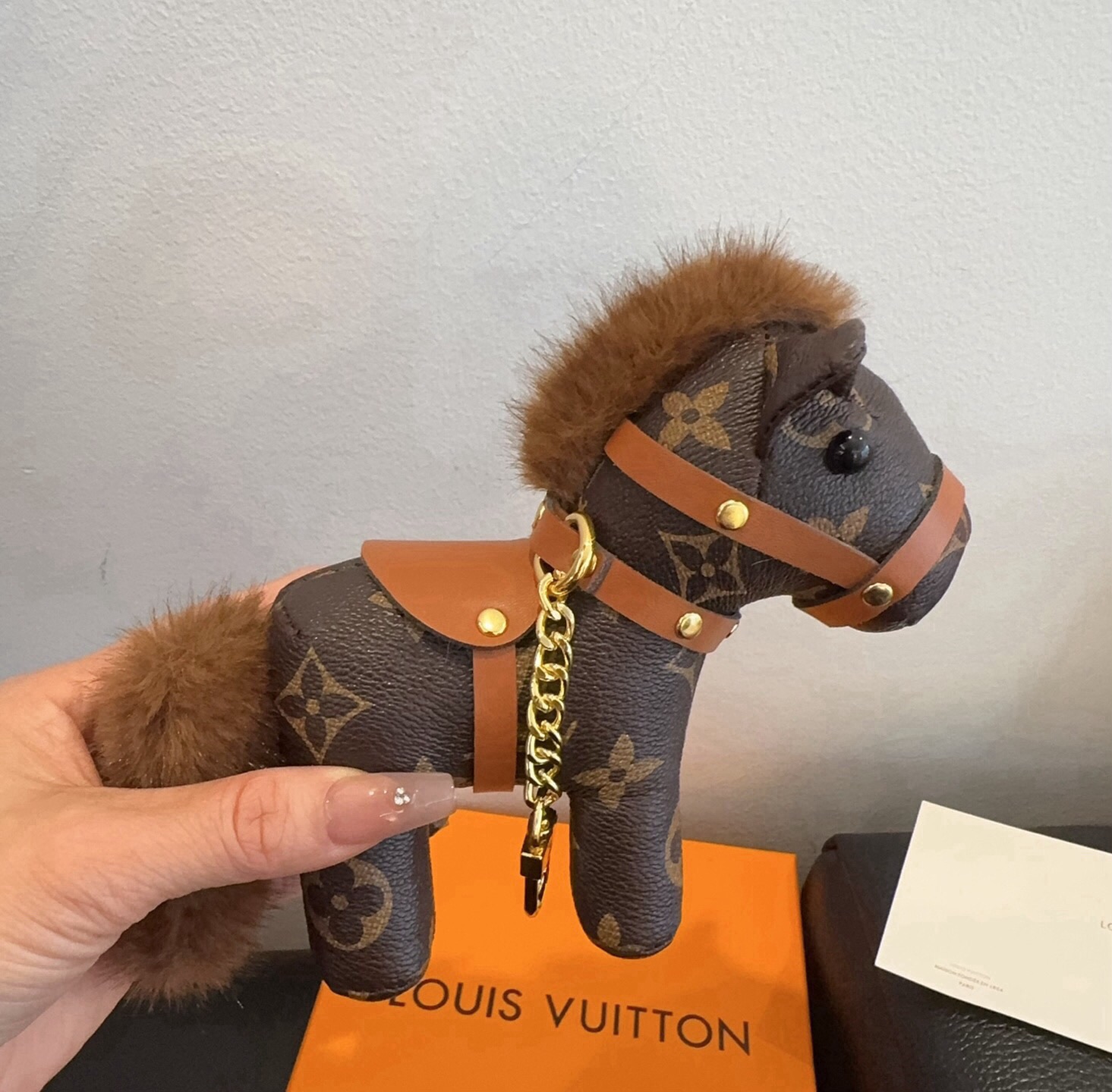 LV钥匙扣老花包包挂件 马上有钱小马🐎挂饰