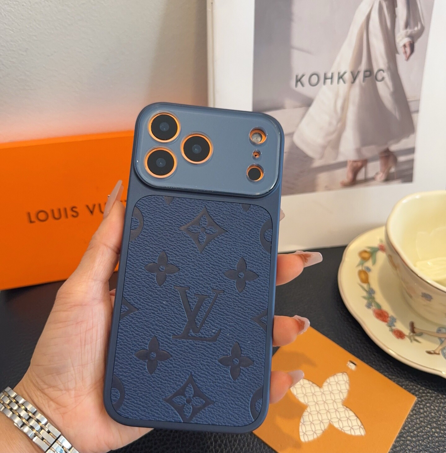 星宇橙秒变摄像头 Lv手机壳 型号:为了不出现报错型号,请打开本机查看手机设置显示的型号⚠️⚠️⚠️ iPhone17 星宇橙秒变摄像头 Lv手机壳 型号:为了不出现报错型号,请打开本机查看手机设置显示的型号⚠️⚠️⚠️ iPhone17