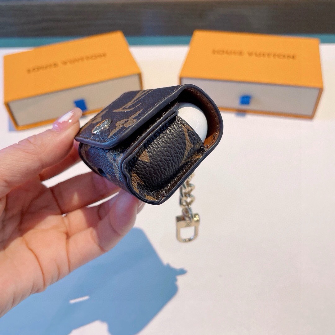 🔥LV耳机包 经典老花原皮耳机套，钥匙扣包包挂件，一举两得！ AirPods 1/2 AirPods 3/ Pro