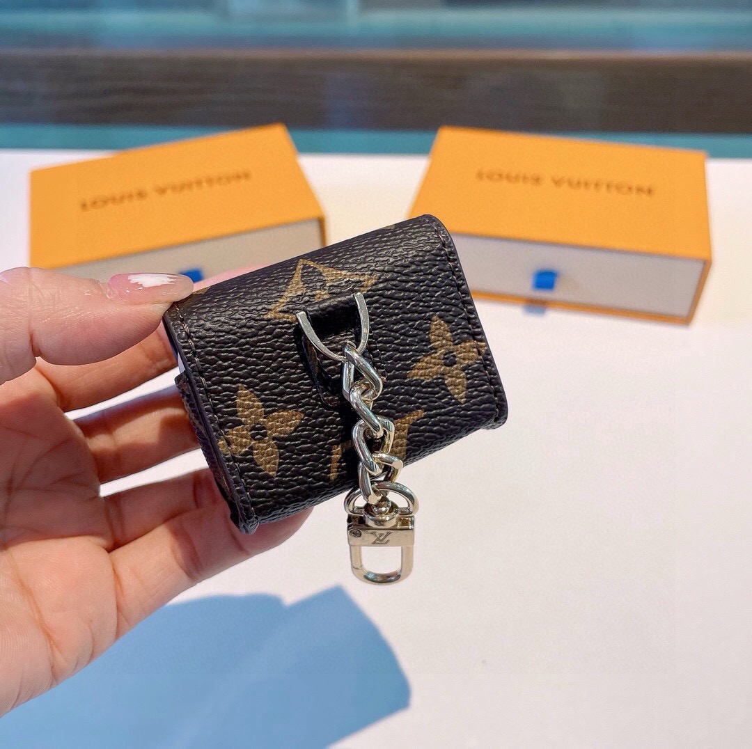 🔥LV耳机包 经典老花原皮耳机套，钥匙扣包包挂件，一举两得！ AirPods 1/2 AirPods 3/ Pro