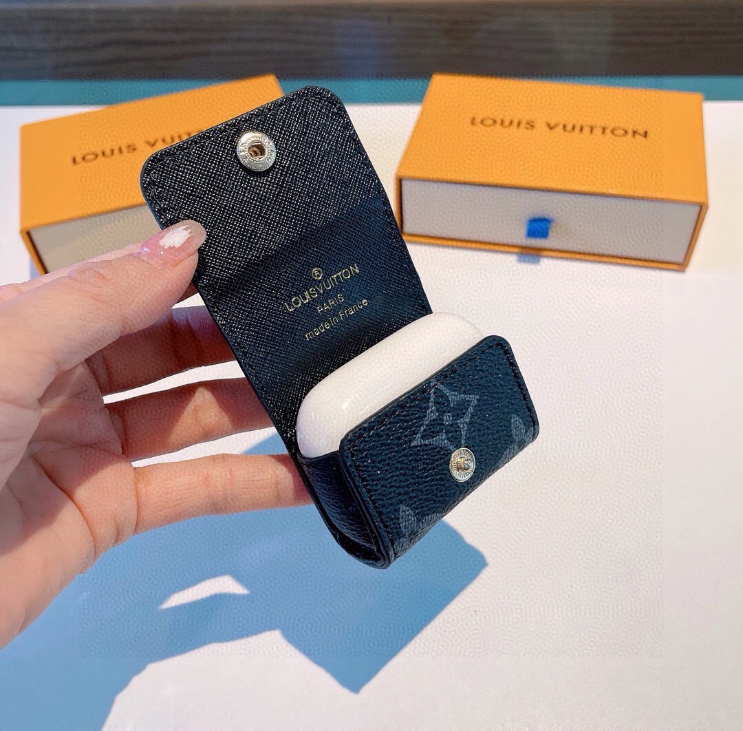 🔥LV耳机包 经典老花原皮耳机套，钥匙扣包包挂件，一举两得！ AirPods 1/2 AirPods 3/ Pro